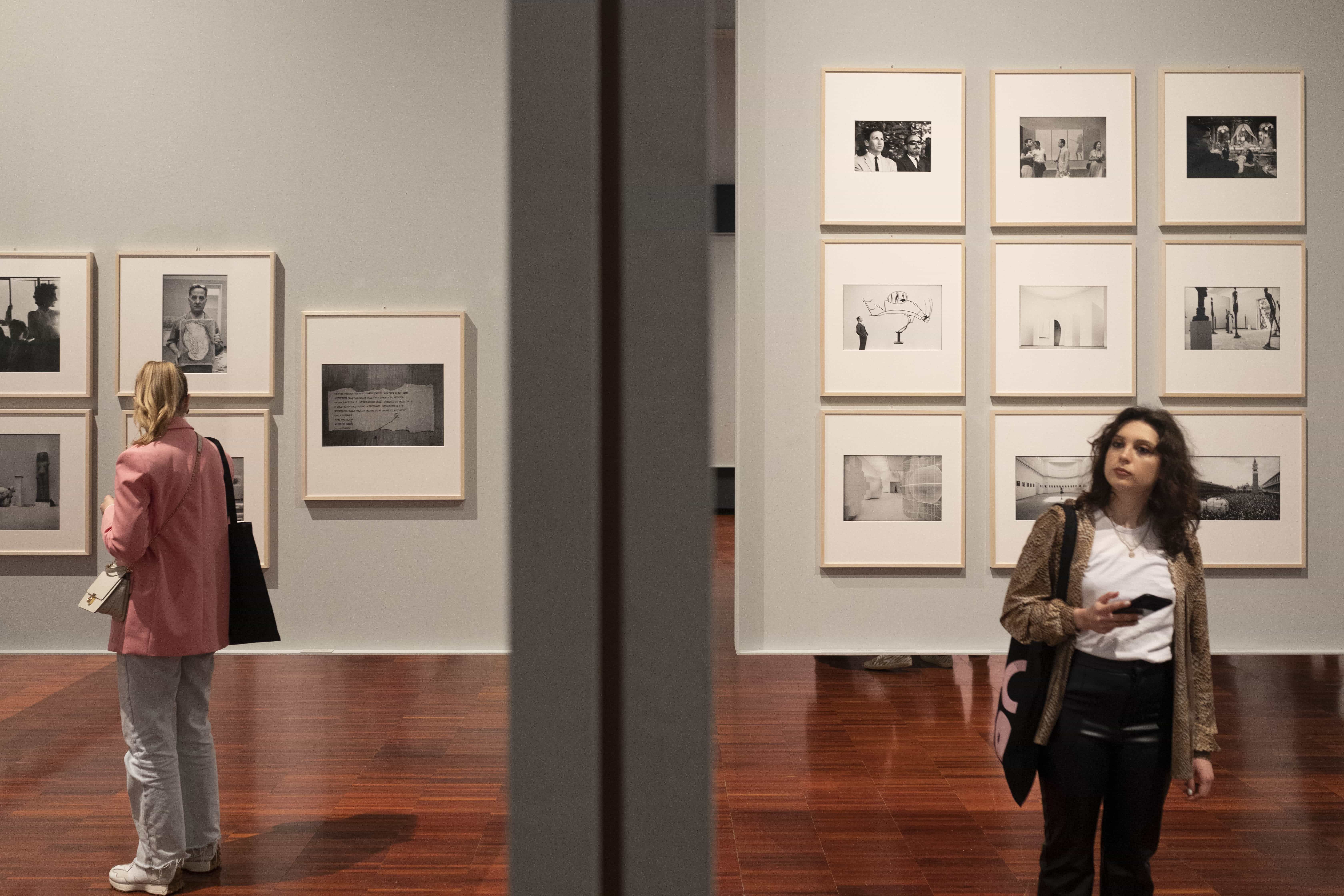 Visita guidata con Denis Curti all'inaugurazione de Le Stanze della fotografia